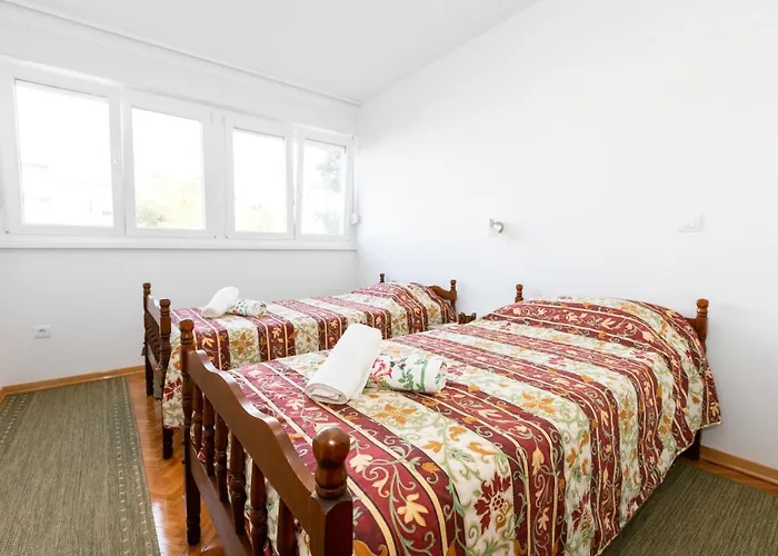 Ive Apartment *